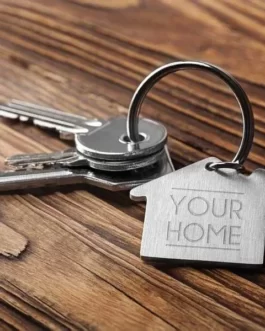 Porta-chaves em alumínio em formato de casa