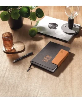 Agenda A5 em pele (58% reciclada)